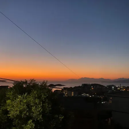 ゲストハウス Elite *